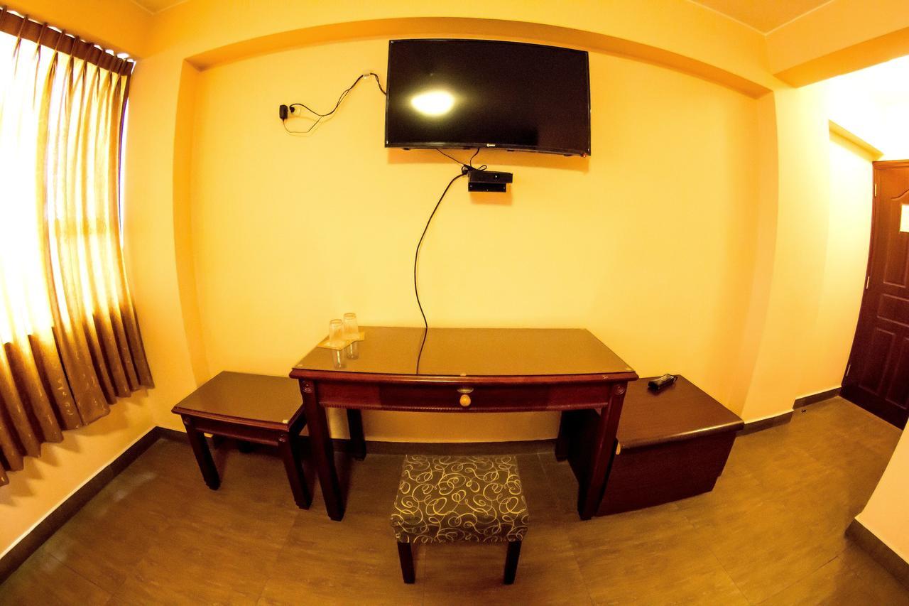 Hotel La Primacia Лима Екстериор снимка